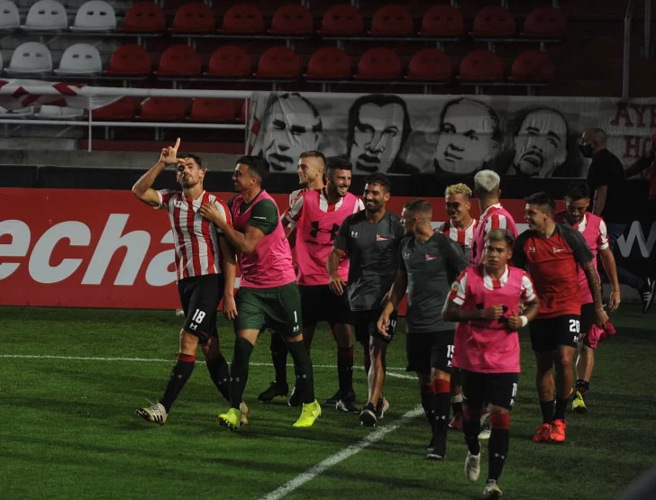 Agónico triunfo de Estudiantes sobre River en el arranque de la Copa de la Liga Profesional