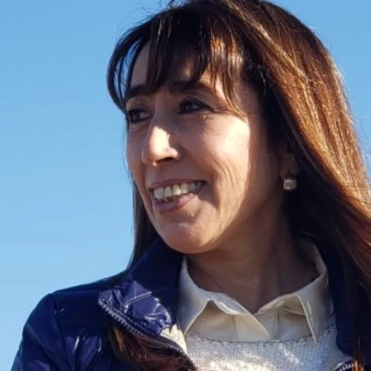 Gabriela Mestelán envió condolencias a la diputada Roxana Reyes por la muerte de su hijo Renzo Gabriela Mestelán envió condolencias a la diputada Roxana Reyes por la muerte de su hijo Renzo
