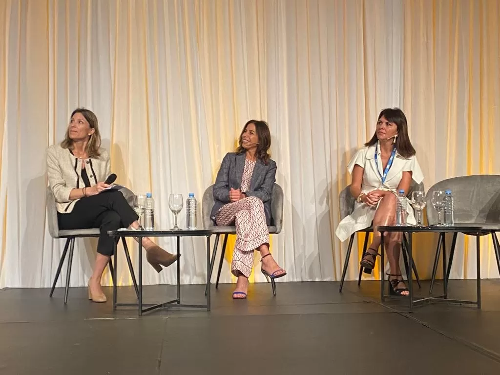 María Eugenia Sampalione: “La minería es una actividad que merece mucho respeto” María Eugenia Sampalione: “La minería es una actividad que merece mucho respeto”