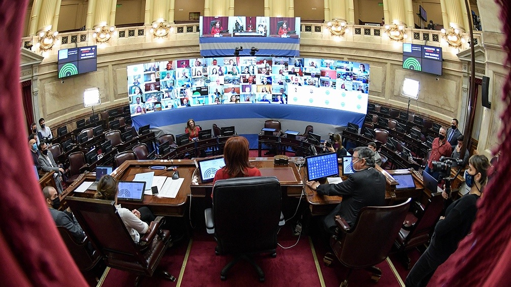 Senado aprobó declarar zona de desastre y de emergencia a terrenos afectados por incendios