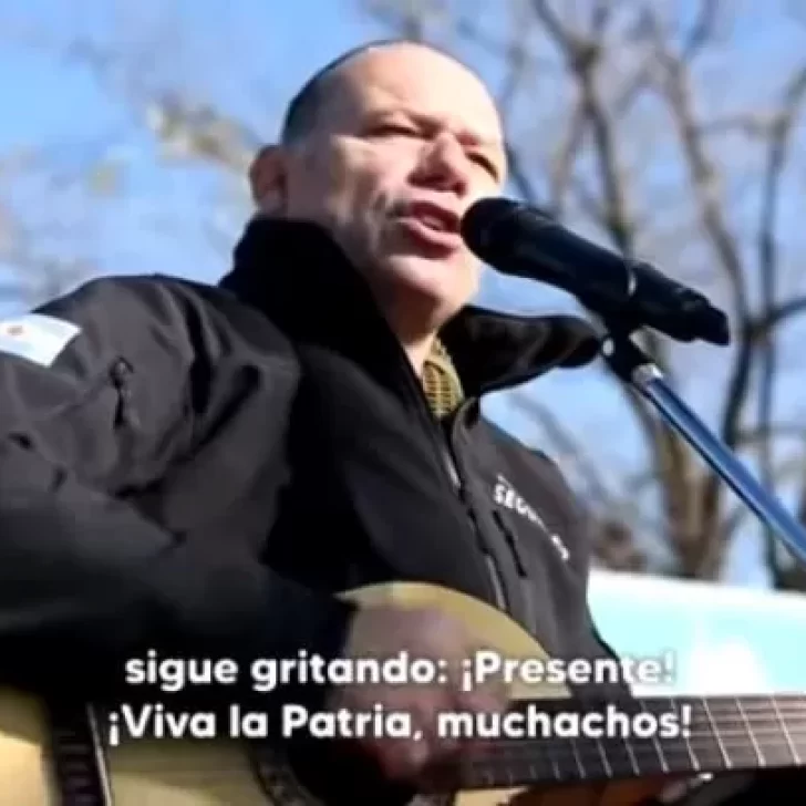 Sergio Berni sorprendió con un video cantando un chamamé en honor a los caídos en Malvinas