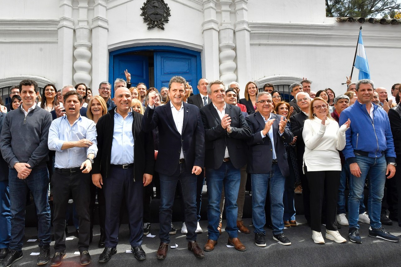 Contundente respaldo de los gobernadores a Sergio Massa: “Vamos a un nuevo pacto federal con las provincias como protagonistas”