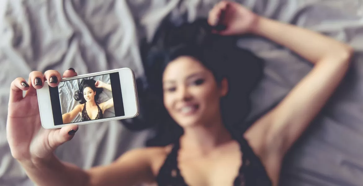 Sextorsión: Los peligros que presenta enviar tus fotos o videos a través de redes sociales Sextorsión: Los peligros que presenta enviar tus fotos o videos a través de redes sociales