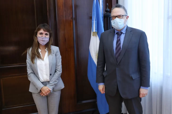 La ministra Córdoba dialogó con Kulfas sobre de la Zona Franca, puertos patagónicos y parques industriales