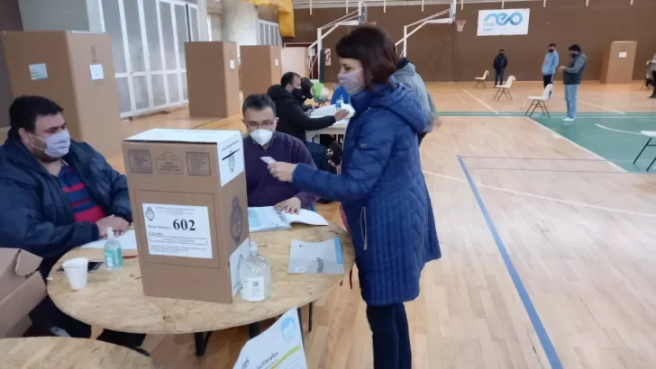 Elecciones 2021. La ministra Silvina Córdoba votó en el Boxing y destacó la organización