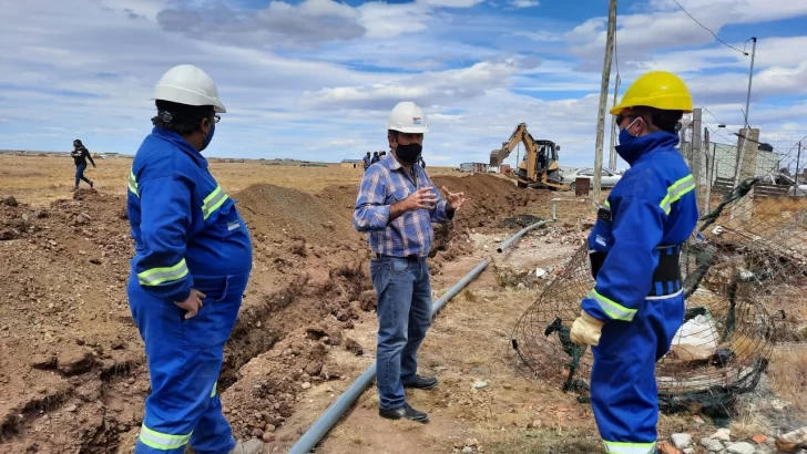 Río Gallegos: avanzan las obras para mejorar la distribución de la red ...