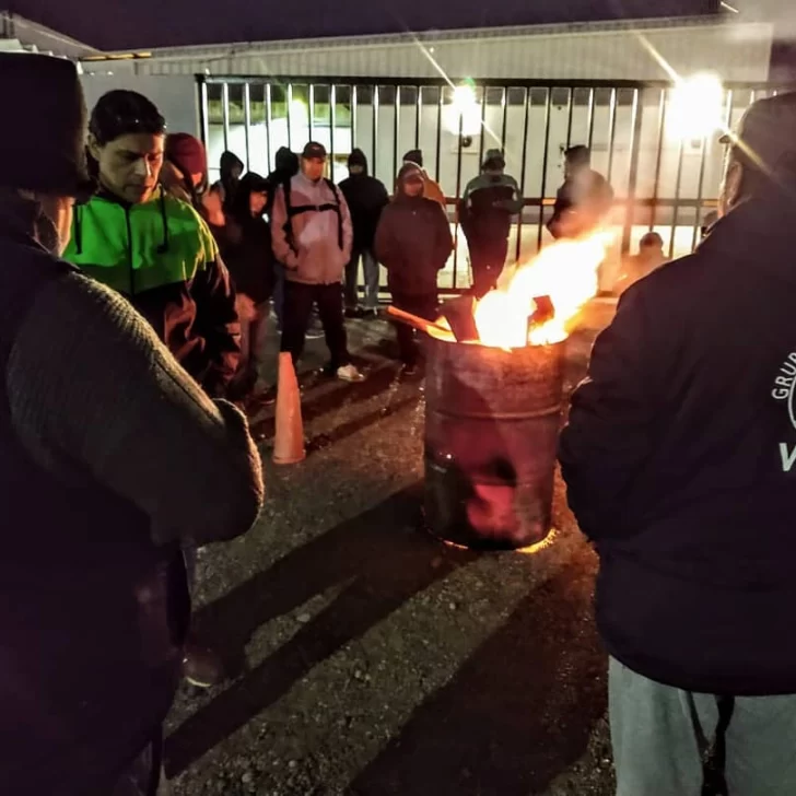 Conflicto en Puerto Deseado: el gremio STIA se presentó y la empresa no Conflicto en Puerto Deseado: el gremio STIA se presentó y la empresa no