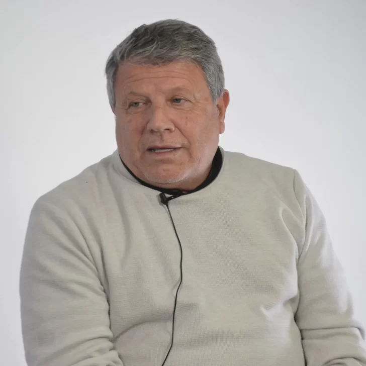 Video. Rubén “Tano” Salerno visitó La Opinión Austral y se ilusionó: “Ojalá vuelva el automovilismo grande a Río Gallegos” Video. Rubén “Tano” Salerno visitó La Opinión Austral y se ilusionó: “Ojalá vuelva el automovilismo grande a Río Gallegos”