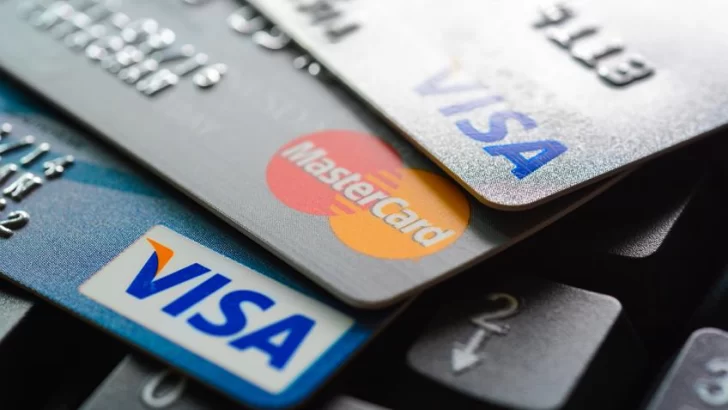 Tarjetas de crédito: el resumen de septiembre se podrá pagar en 12 cuotas