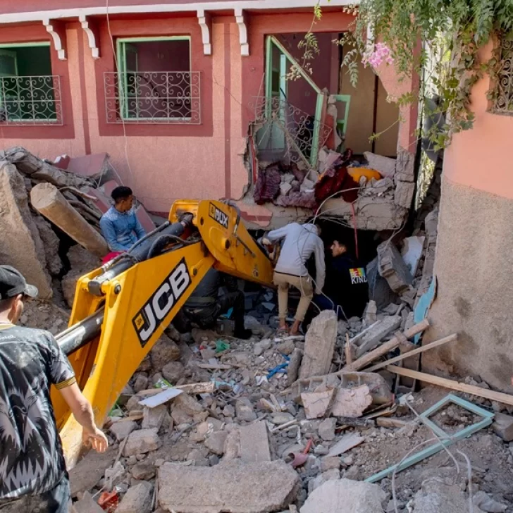 Sigue la búsqueda de sobrevivientes del terremoto en Marruecos que causó casi 2.900 muertos