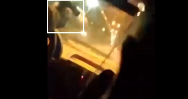 Video: policías dispararon a través del parabrisas en persecución de película