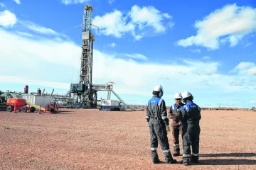 YPF marca nuevo récord en producción shale y consolida avances del Plan 4×4 YPF marca nuevo récord en producción shale y consolida avances del Plan 4×4