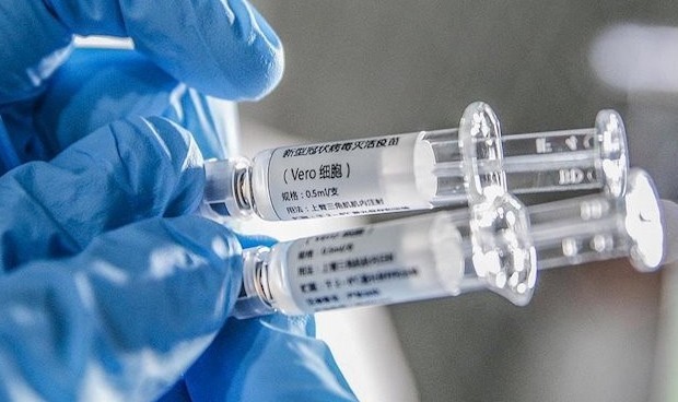 Coronavirus: recibió un placebo de la vacuna China y murió