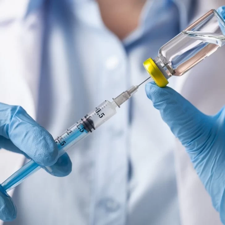 Vacunarán sin turno a mayores de 30 años en el barrio San Benito
