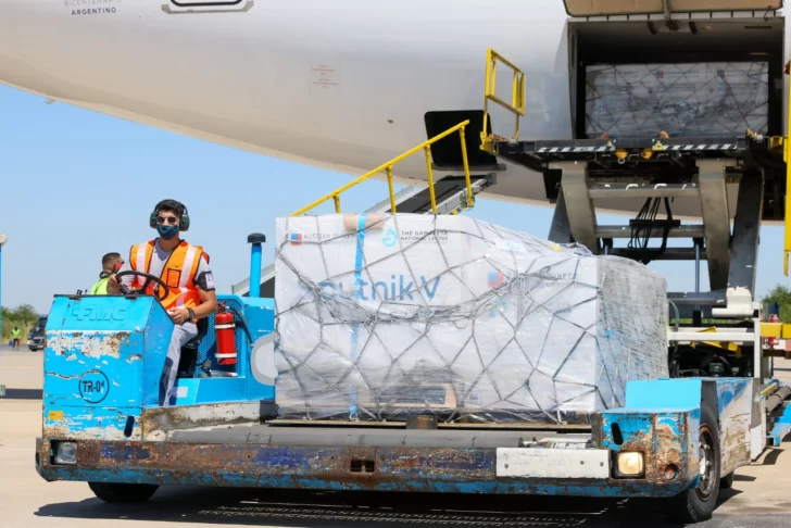 La vacuna Sputnik V ya está en Argentina: todo lo que tenés que saber sobre el plan de vacunación