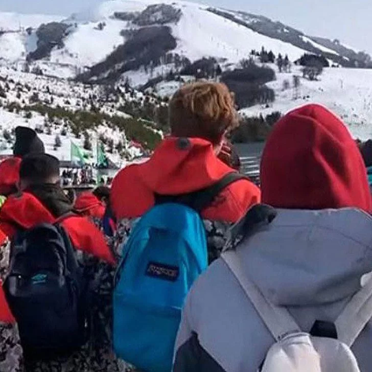 Segunda ola: indignación en Bariloche por la suspensión de viajes de egresados Segunda ola: indignación en Bariloche por la suspensión de viajes de egresados