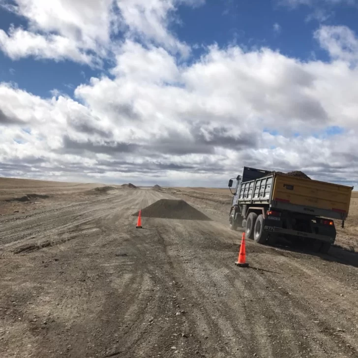Vialidad nacional realiza trabajos de señalización vertical Vialidad nacional realiza trabajos de señalización vertical