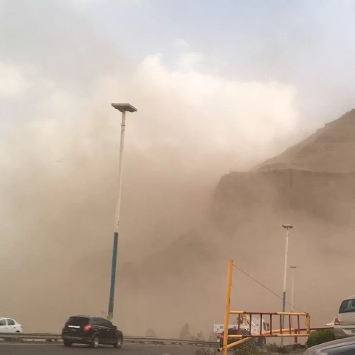 Alerta en Comodoro Rivadavia por ráfagas de hasta 110km/h Alerta en Comodoro Rivadavia por ráfagas de hasta 110km/h