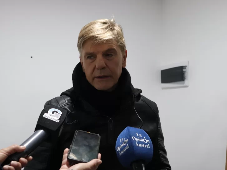 “Vilma Palma e Vampiros” en Río Gallegos: “Esperamos que el público se cope con el show”, dijo Pájaro Gómez, líder de la banda