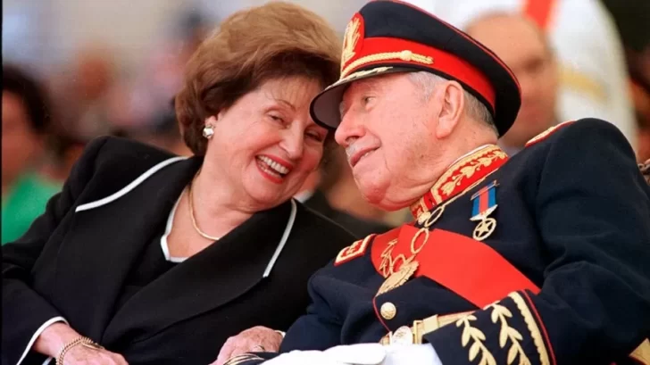 Murió Lucía Hiriart, viuda y mano derecha del dictador chileno Augusto Pinochet