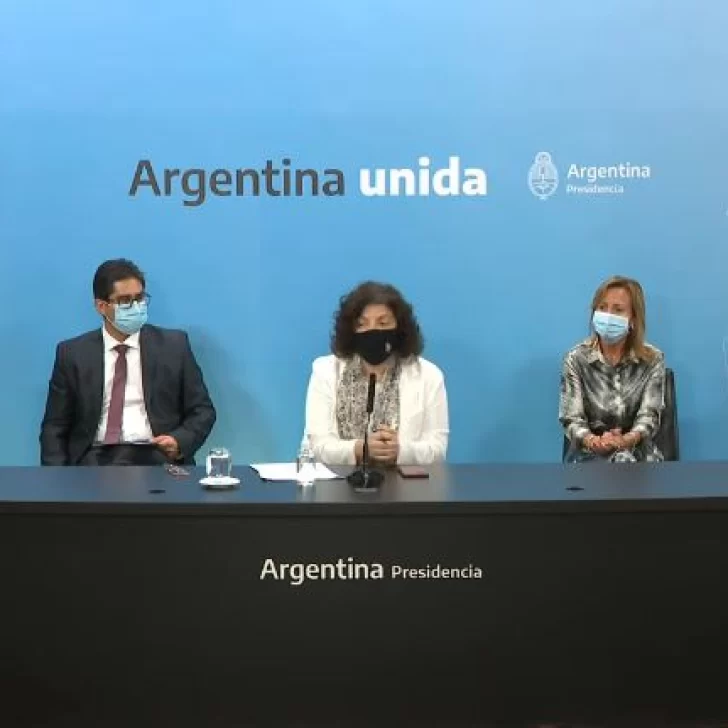 Carla Vizzotti dio una conferencia tras reunión del Consejo Federal de Salud con ministros del país