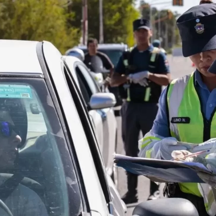 Vacaciones 2022: ¿Qué permisos o requisitos piden para ingresar en cada provincia? Vacaciones 2022: ¿Qué permisos o requisitos piden para ingresar en cada provincia?