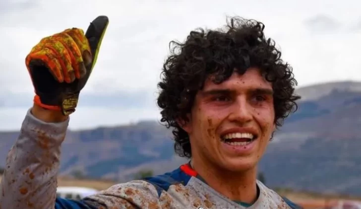 El piloto de motocross Wey Zapata murió tras caer y ser embestido durante una carrera