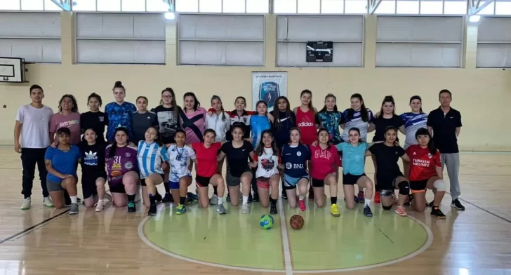 Se definieron los planteles de la Selección de Santa Cruz de handball para los Juegos Nacionales de la Araucanía