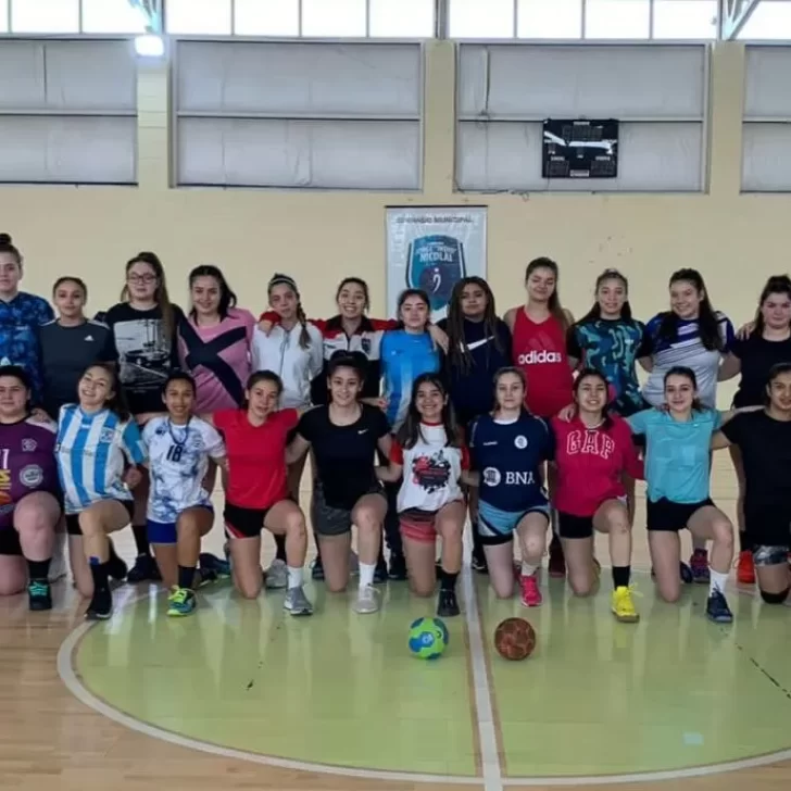Se definieron los planteles de la Selección de Santa Cruz de handball para los Juegos Nacionales de la Araucanía