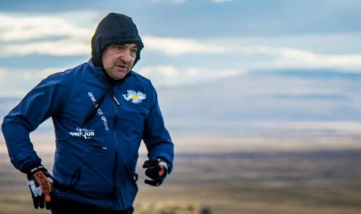 Ya superó los 60 kilómetros el chofer que corre en honor a los héroes de Malvinas