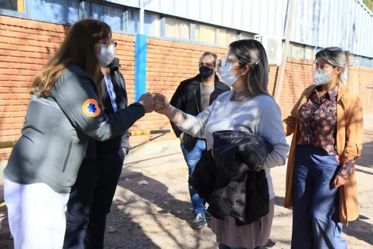 Profesionales de la salud llegan a Neuquén de la mano de YPF para combatir el Covid-19