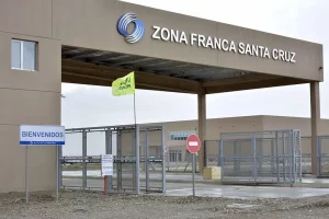 Provincia avanza con la habilitación de la Zona Franca de Caleta Olivia y recogió inquietud de la ZF de Río Gallegos Provincia avanza con la habilitación de la Zona Franca de Caleta Olivia y recogió inquietud de la ZF de Río Gallegos