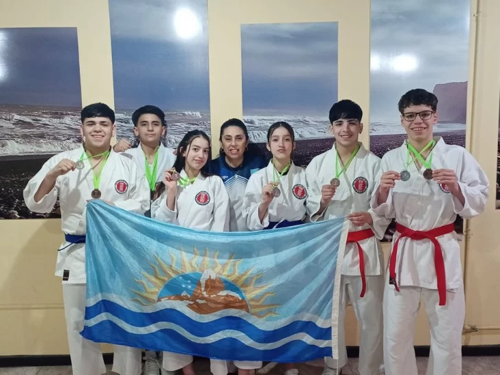 La Escuela karate do Syubukai de Río Gallegos compitió en el torneo patagónico de Viedma