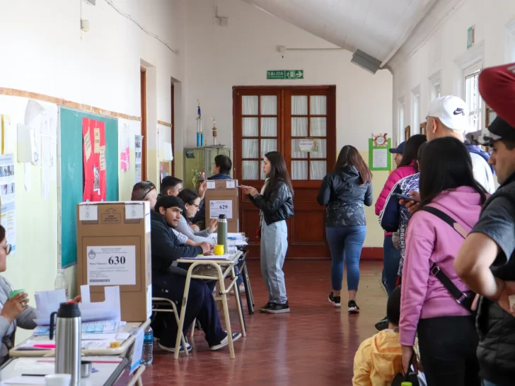 ELECCIONES-2023-COLEGIOS-RIO-GALLEGOS-02D93J092J30D23D-11-728x546