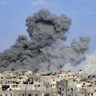 Israel bombardea otra vez Gaza pese a presión para proteger a civiles palestinos y retomar tregua