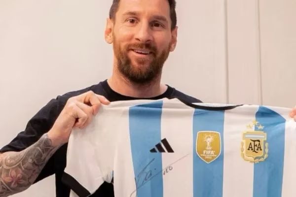 Messi tuvo un gesto solidario con Selena Gomez