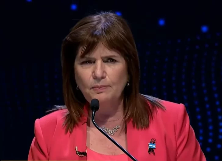 Patricia Bullrich dará una conferencia de prensa al mediodía