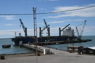 Buscan que el Puerto de Punta Quilla en Santa Cruz reciba y envíe barcos con mercaderías con La Plata