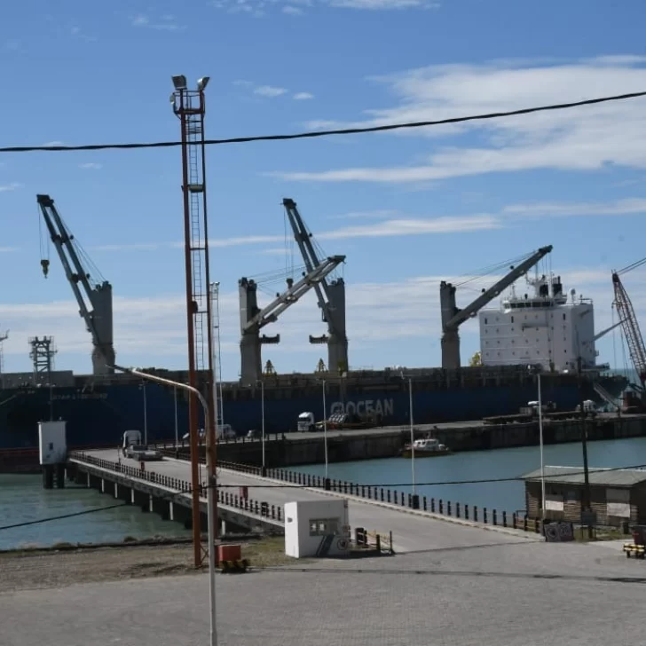 Buscan que el Puerto de Punta Quilla en Santa Cruz reciba y envíe barcos con mercaderías con La Plata