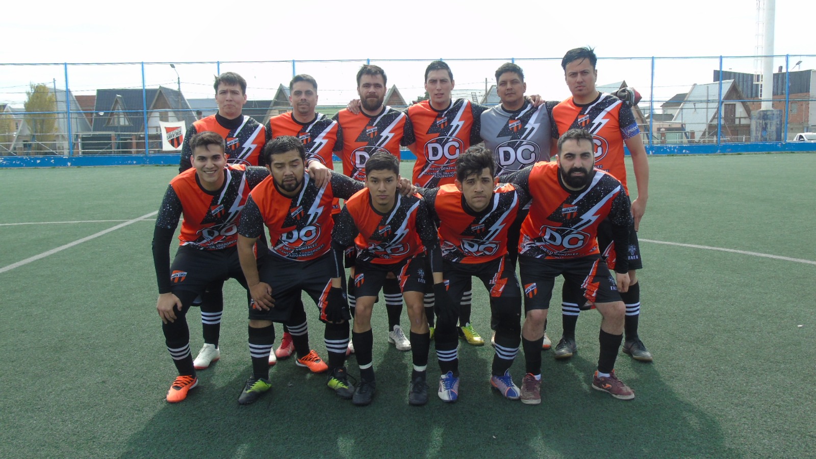 Liga de los Barrios: Santa Cruz ganó, gustó y goleó por 3 a 0 a “Q picu” por la Primera D Liga de los Barrios: Santa Cruz ganó, gustó y goleó por 3 a 0 a “Q picu” por la Primera D