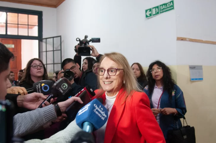 Alicia votará hoy por última vez como gobernadora de Santa Cruz