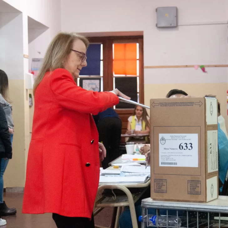 Elecciones 2023. Alicia Kirchner: “Era el momento de hacer el trasvasamiento generacional” Elecciones 2023. Alicia Kirchner: “Era el momento de hacer el trasvasamiento generacional”