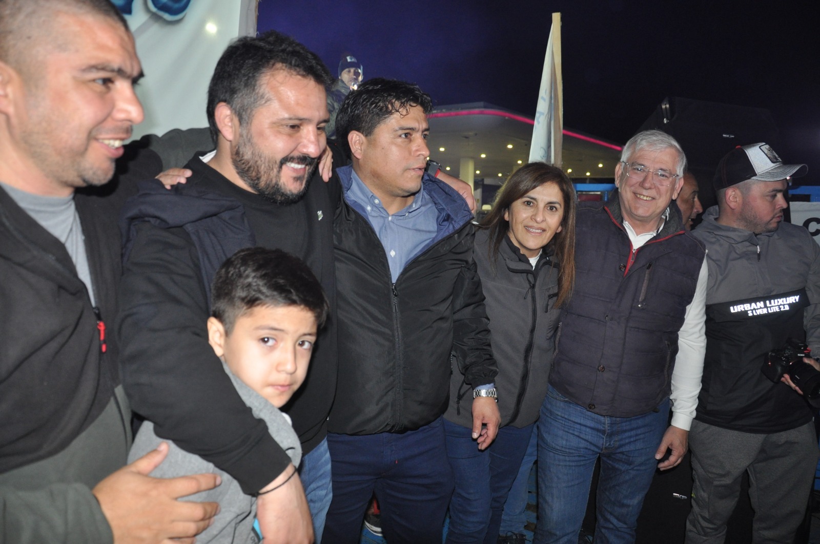claudio-vidal-en-caleta-olivia-discurso-elecciones-22-de-octubre-4-728x483