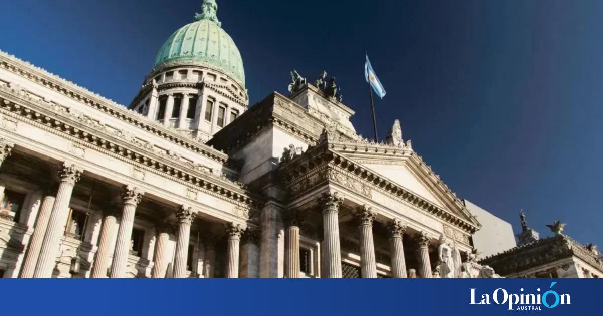 Los senadores y diputados electos por Santa Cruz juran en el Congreso