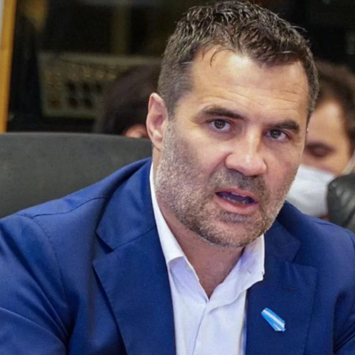 Darío Martínez consideró “un paso estratégico” para Neuquén la media sanción del proyecto de GNL Darío Martínez consideró “un paso estratégico” para Neuquén la media sanción del proyecto de GNL