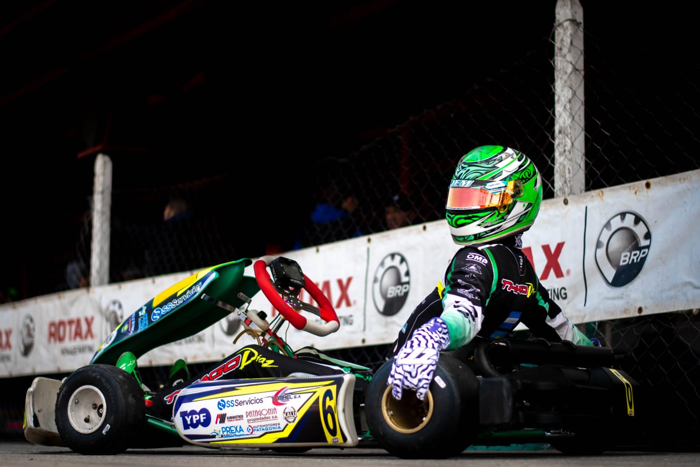 Karting: el piloto de Río Gallegos Thiago Díaz compite en la carrera nocturna de Formosa