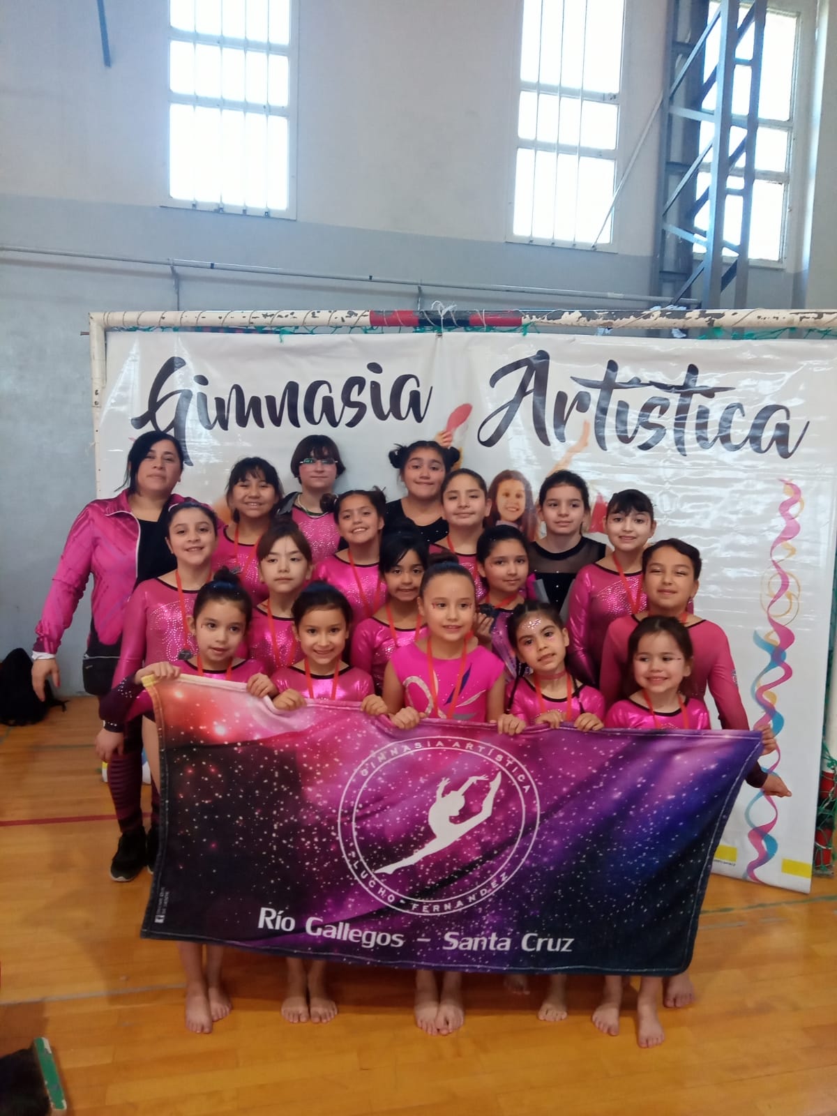 Gimnastas de Río Gallegos en el Patagónico de Río Grande