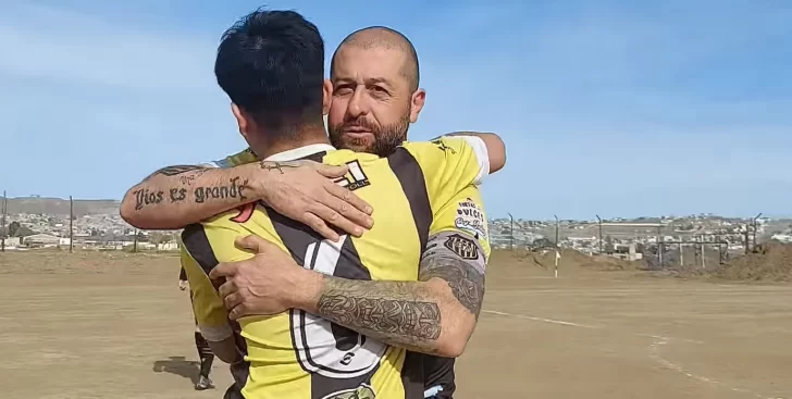 Con mucha emoción se retiró Julio Martel, histórico jugador de Marcelo Rosales de Caleta Olivia