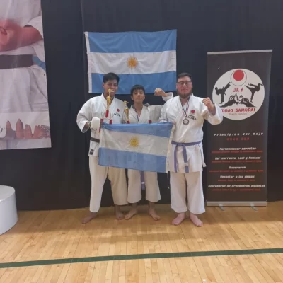 Río Gallegos conquistó los podios del torneo de karate en Puerto Natales