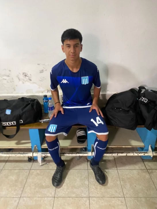 El riogalleguense Lorenzo Ortiz volvió a entrenar con la Primera de Racing Club